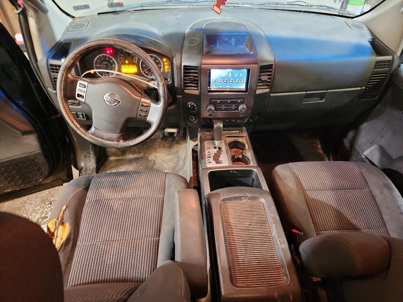 2010 Nissan Titan SE