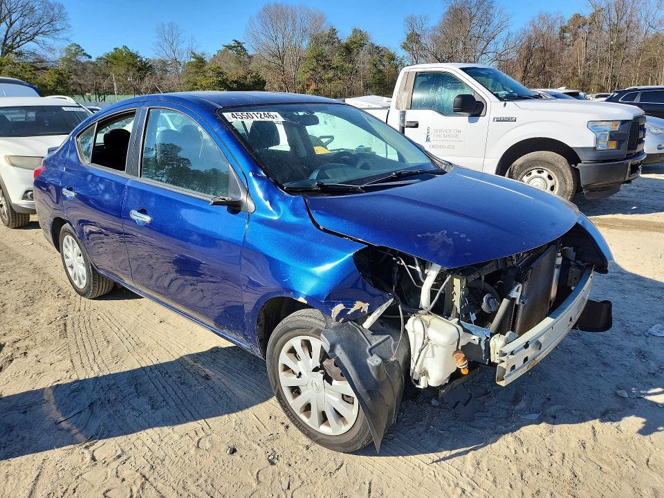 2019 Nissan Versa sv
