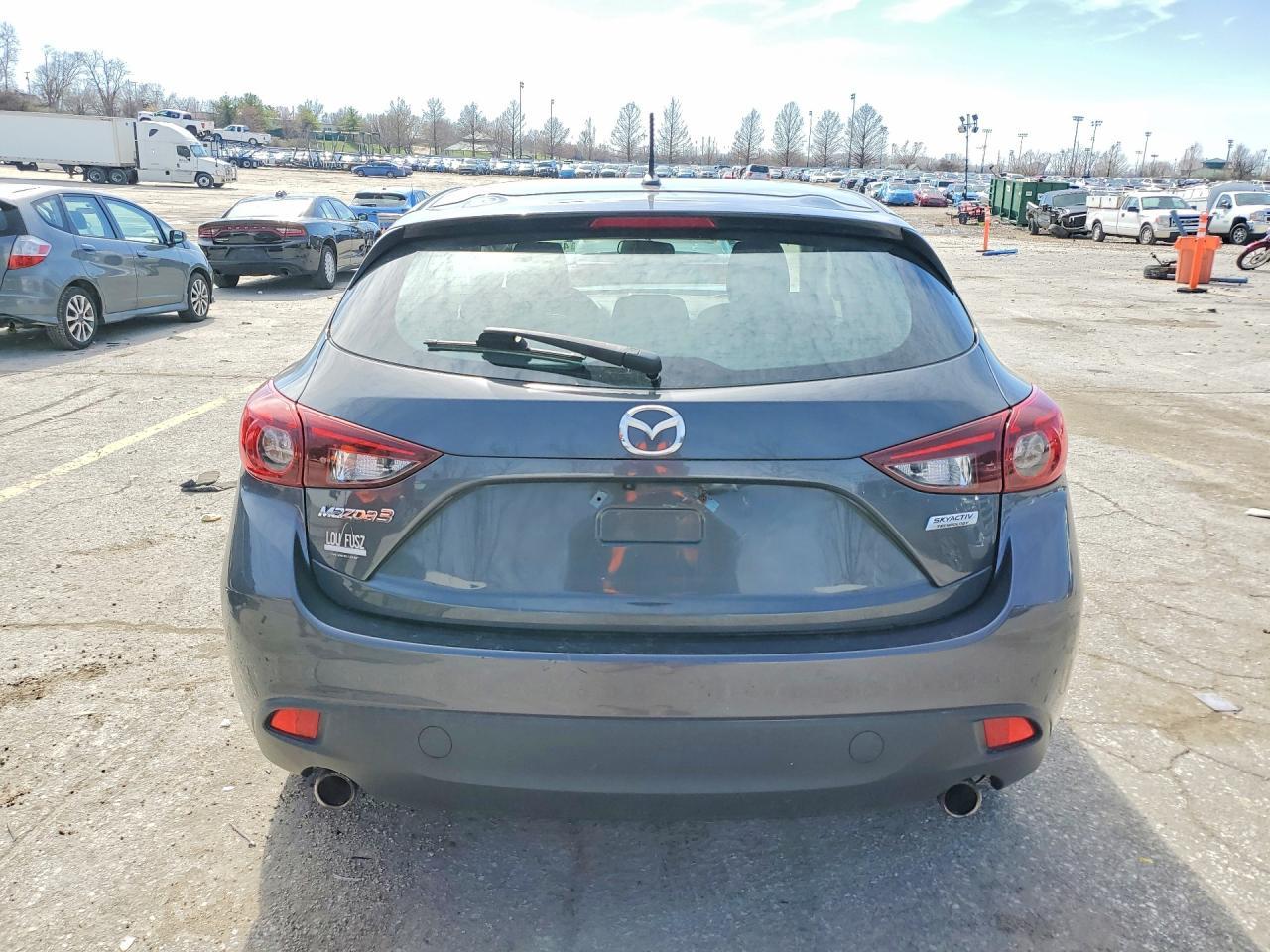 2016 Mazda 3 Sport