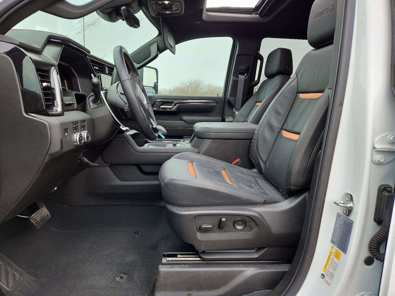 2025 GMC Sierra K2500 AT4