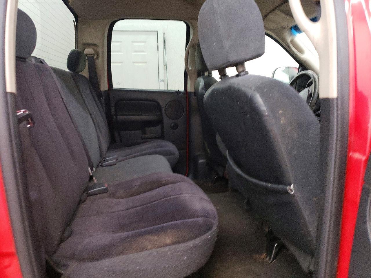 2004 Dodge RAM 1500 ST