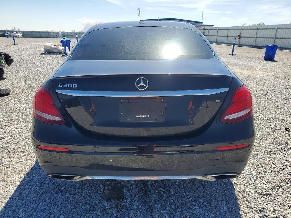 2017 Mercedes-Benz E 300