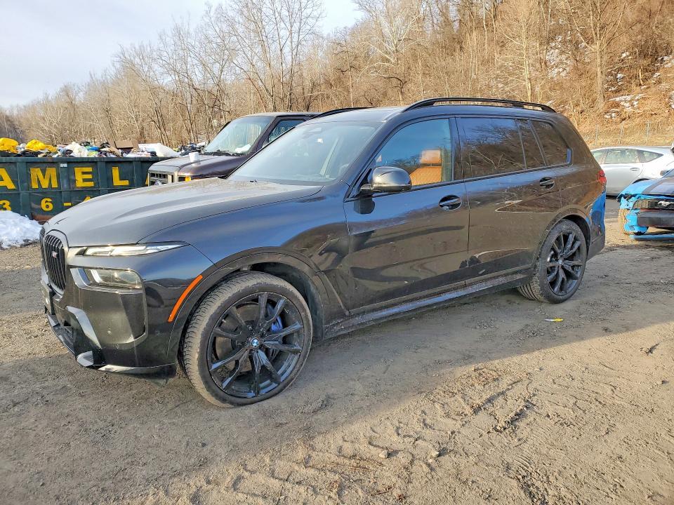 2024 BMW X7 M60i