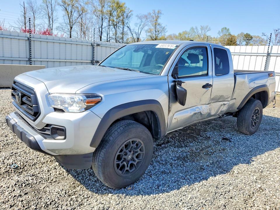 2022 Toyota Tacoma SR