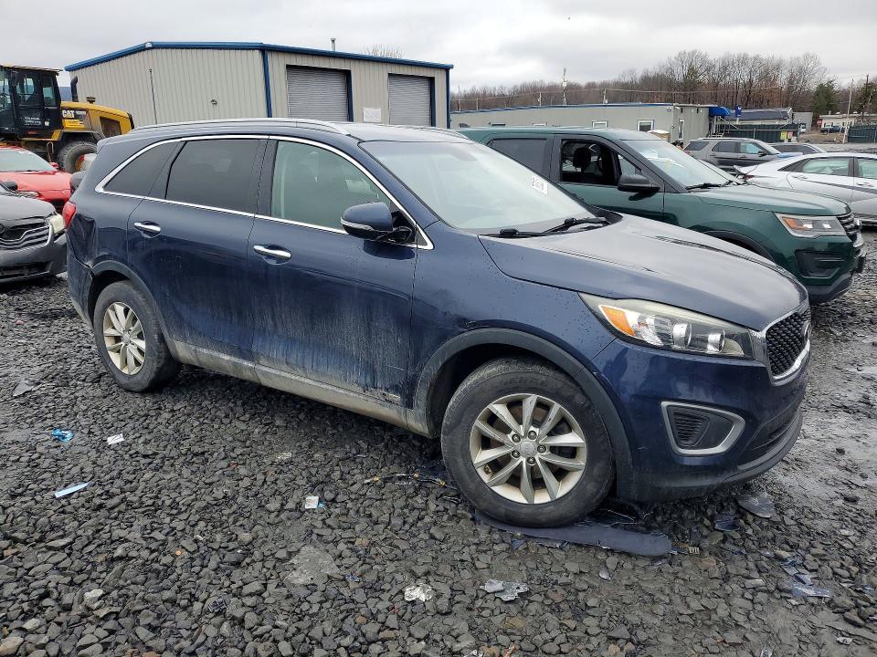 2016 KIA Sorento lx V6