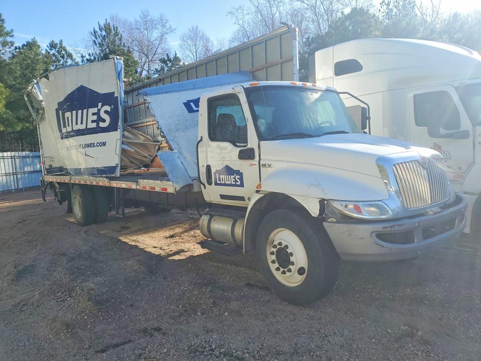 2020 International MV607 BOX Truck