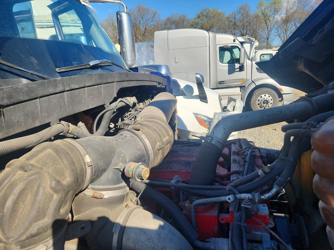 2010 International Lonestar-Semi Truck