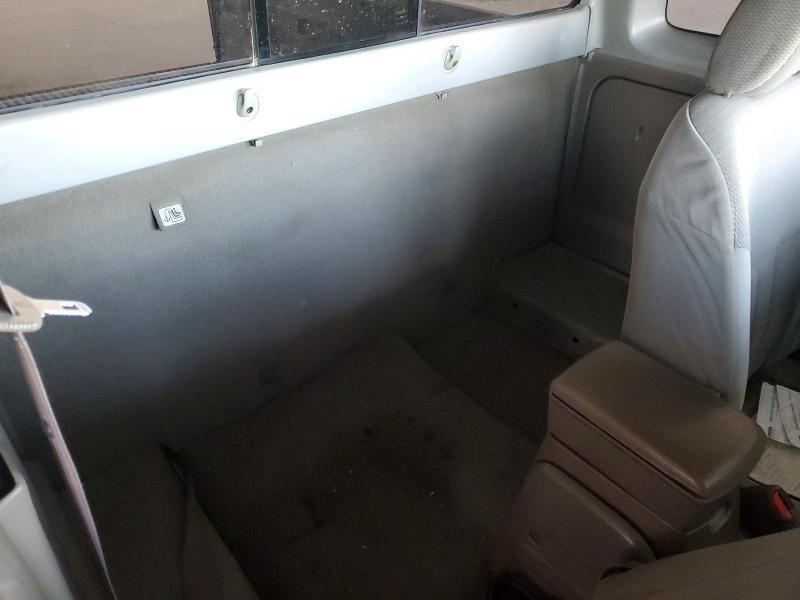 2002 Nissan Frontier Standard
