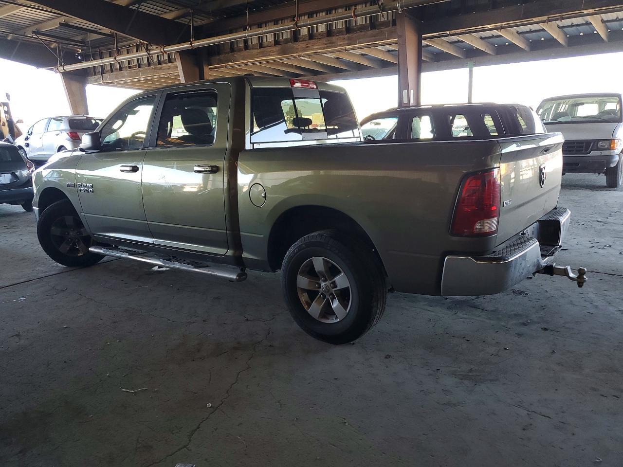 2013 Dodge RAM 1500 SLT