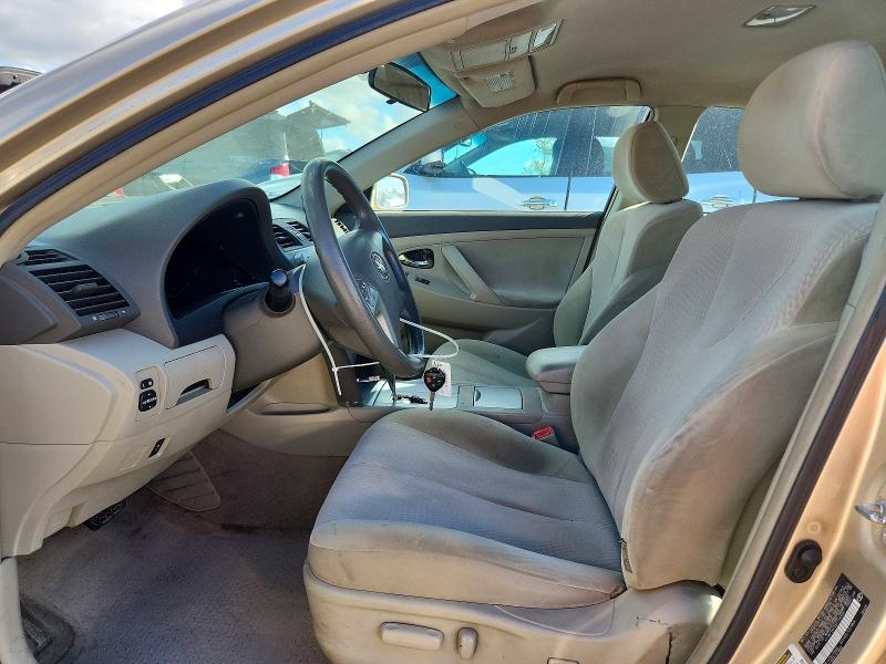 2011 Toyota Camry le