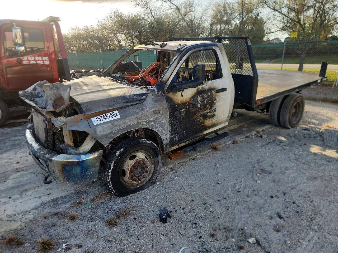 2013 Dodge RAM 5500 Flatbed Truck