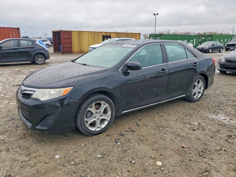 2014 Toyota Camry le