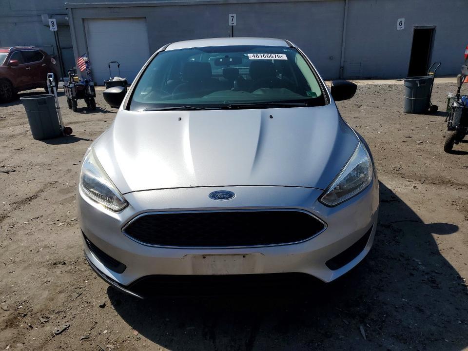 2015 Ford Focus s