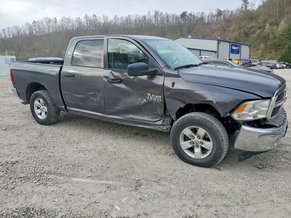 2022 Dodge Ram 1500 Classic slt