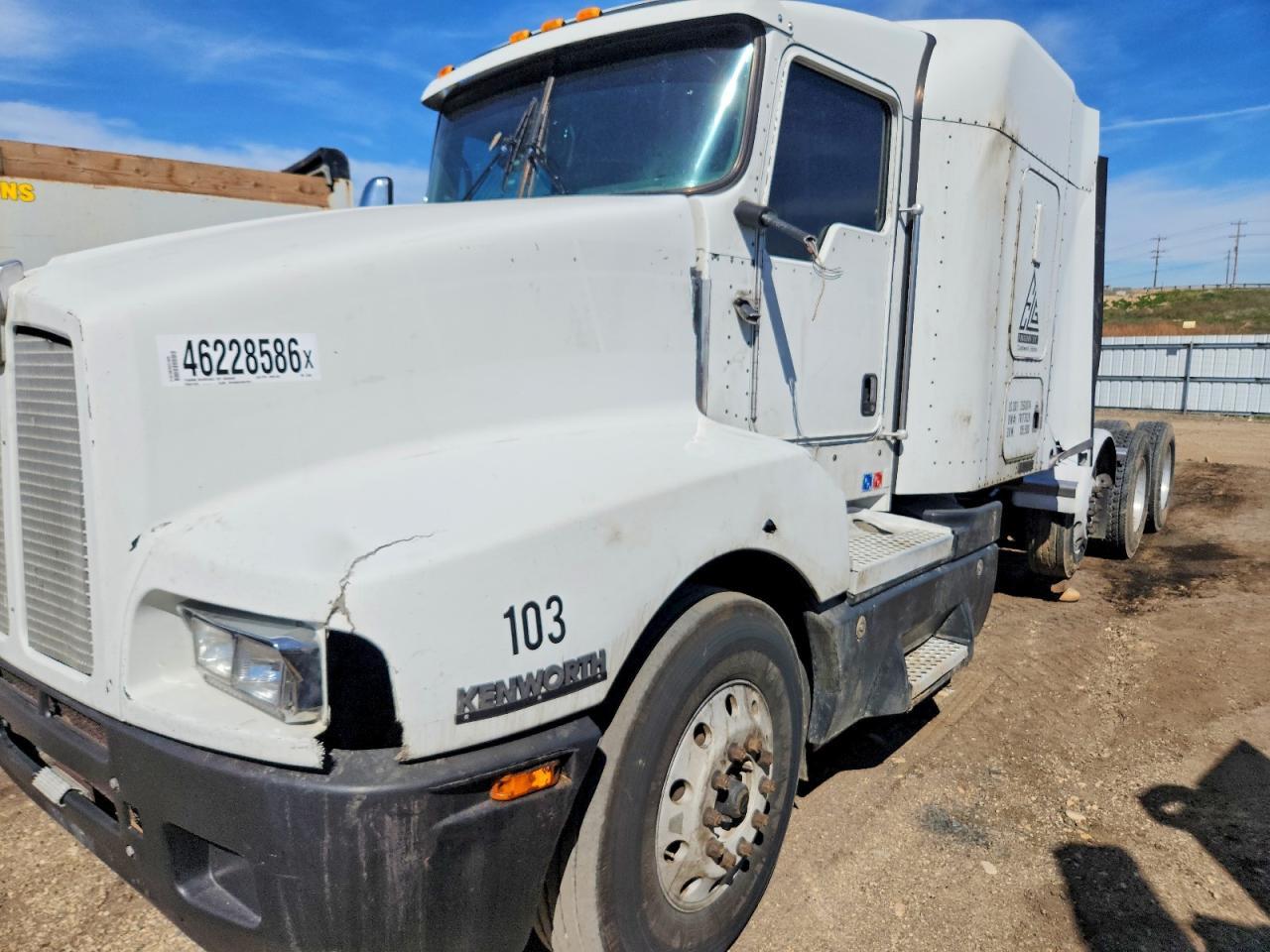 2007 Kenworth T660 Semi Truck