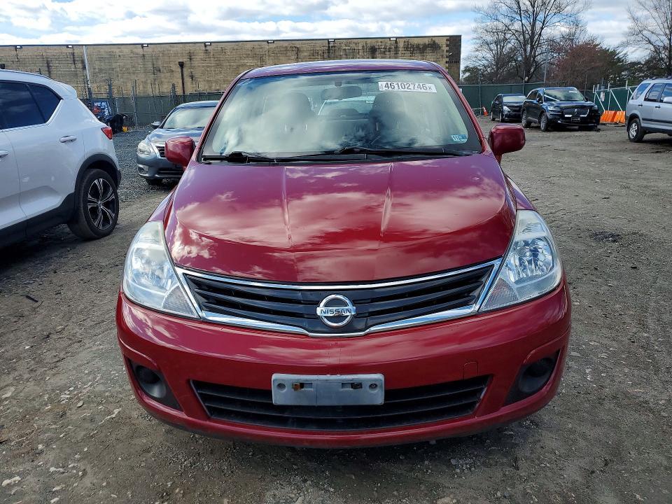 2010 Nissan Versa 1.8 s