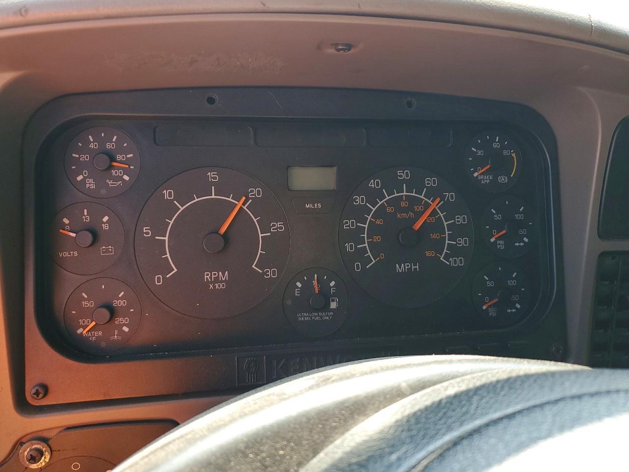 2008 Kenworth T2000 Semi Truck