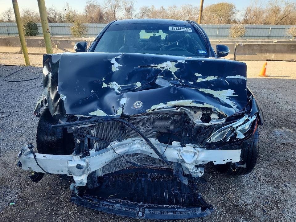 2019 Mercedes-Benz E 300
