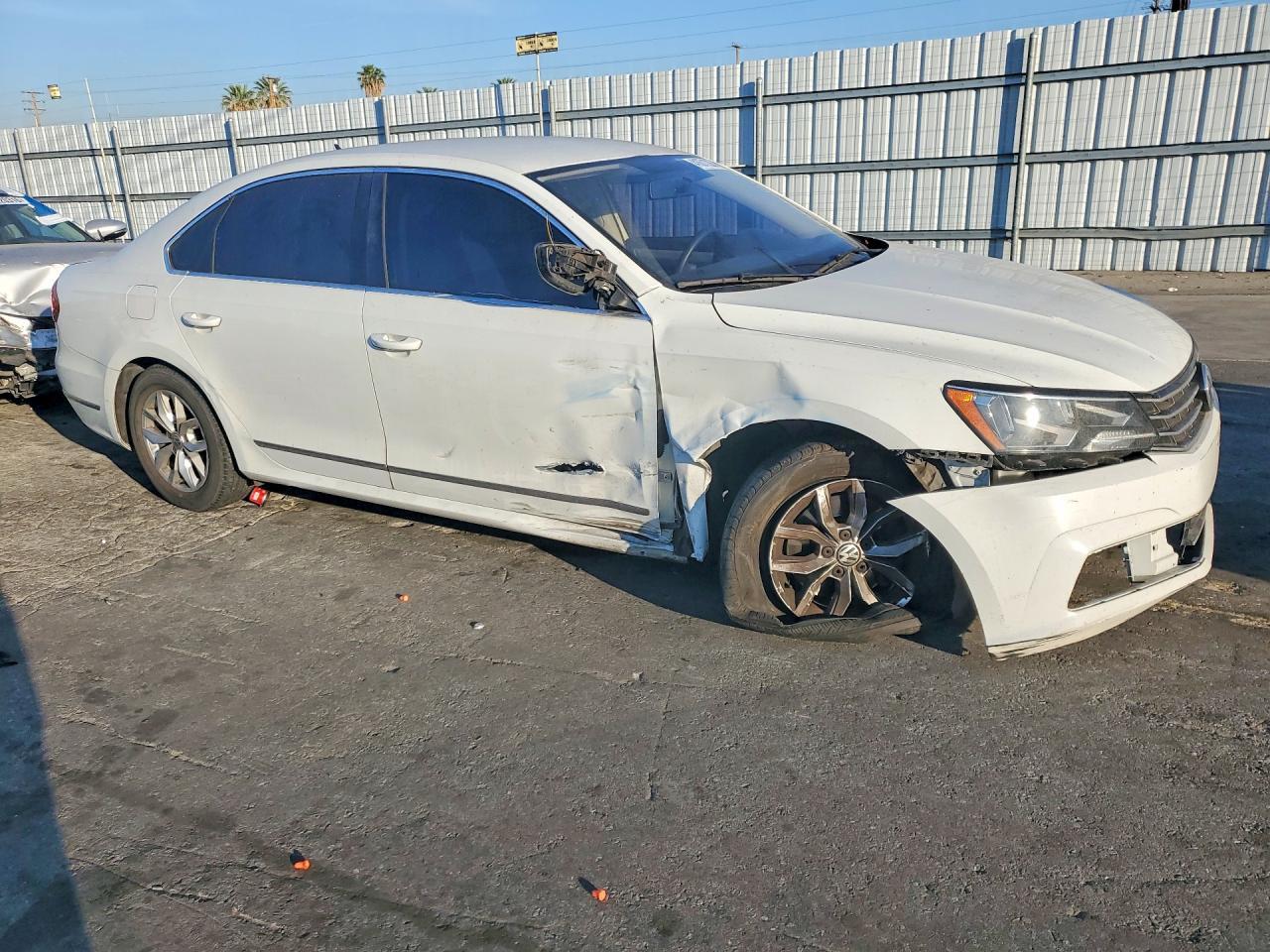 2016 Volkswagen Passat s