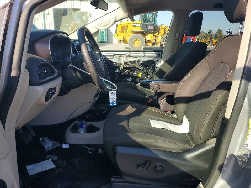 2020 Chrysler Voyager