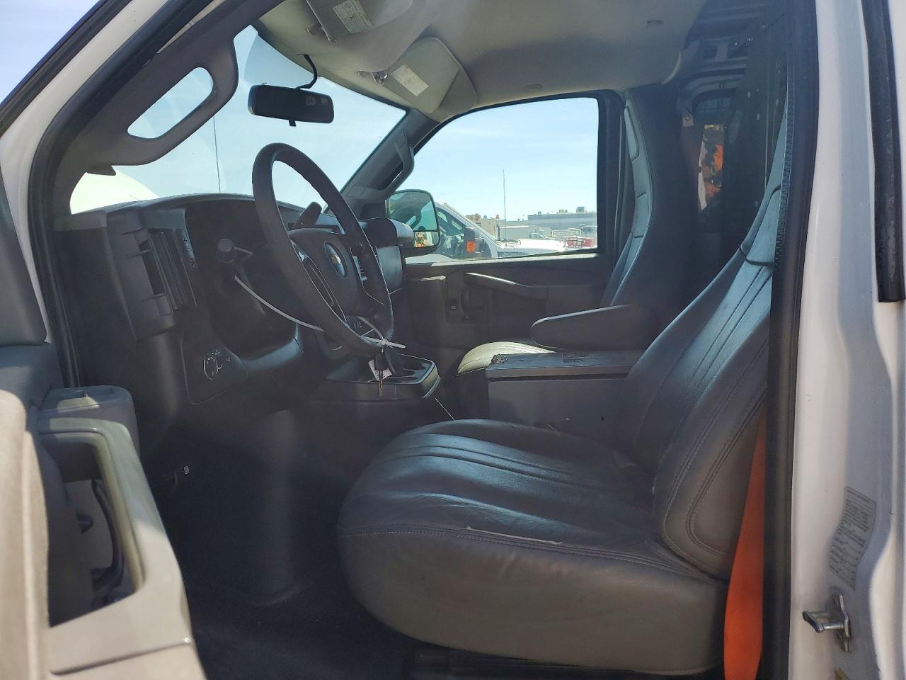 2016 Chevrolet Express 2500 Cargo Utility / Service Van