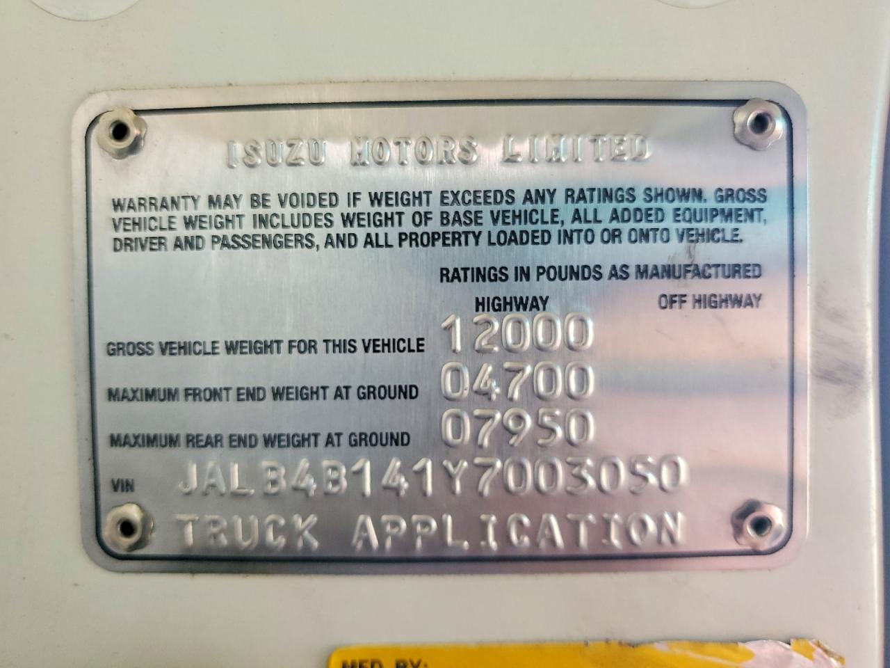 2000 Isuzu NPR BOX Truck