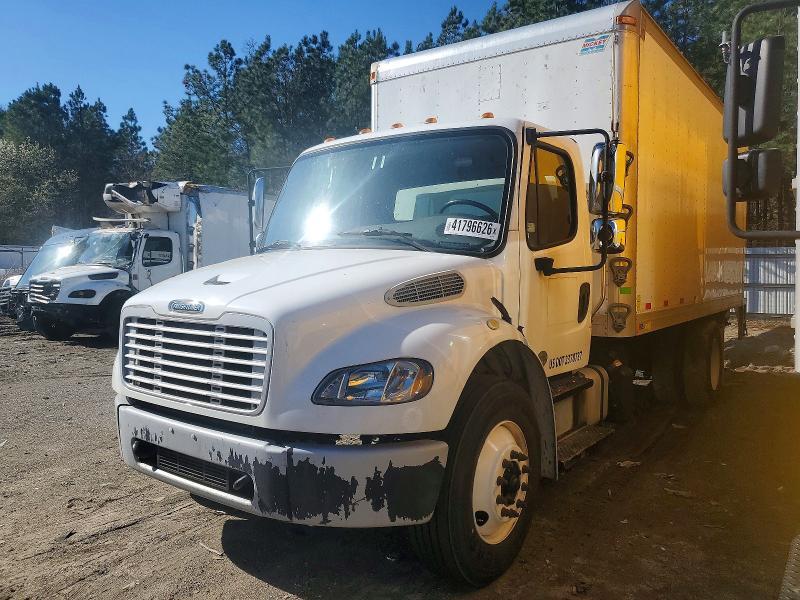2019 Freightliner Business Class M2 BOX Truck