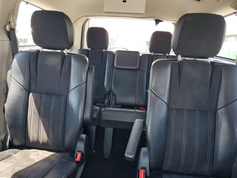 2014 Chrysler Town & Country Touring l