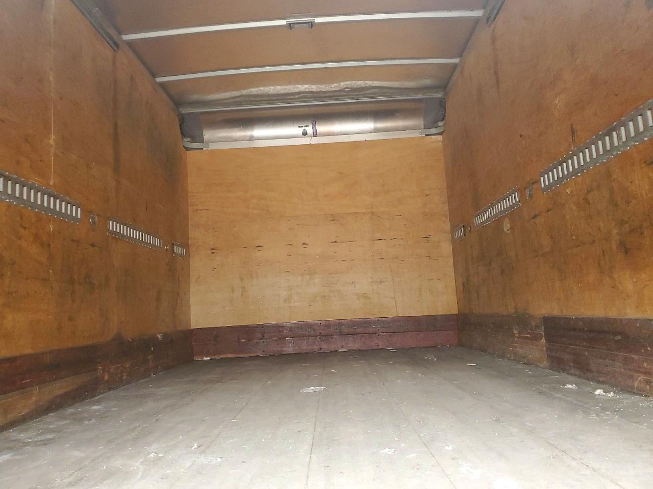 2017 Ford F550 Super Duty BOX Truck