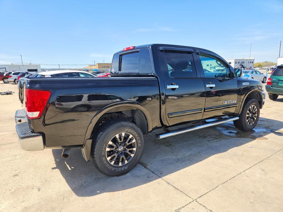 2010 Nissan Titan SE