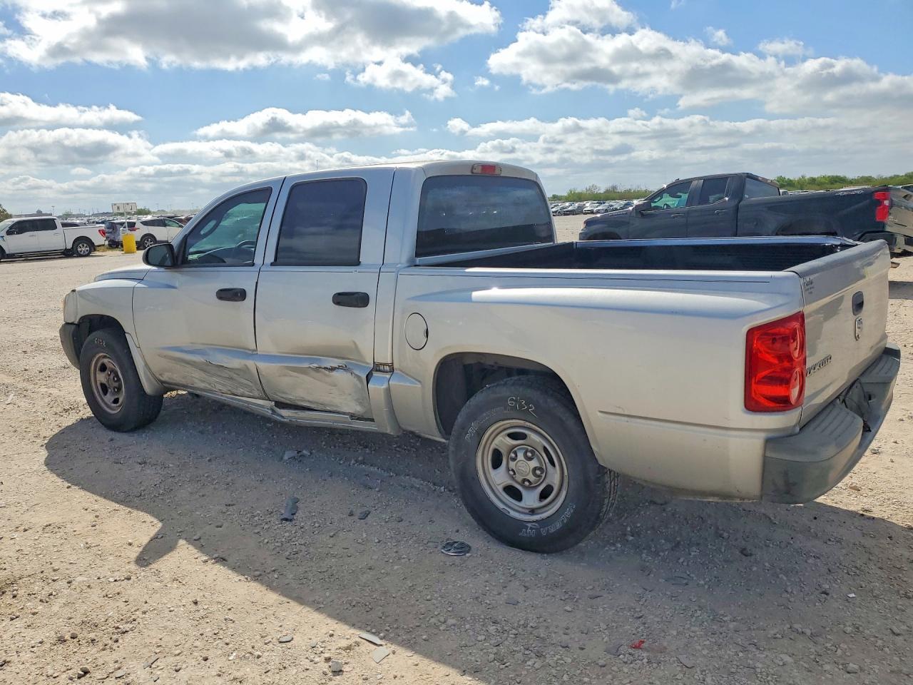 2007 Dodge Dakota Quattro