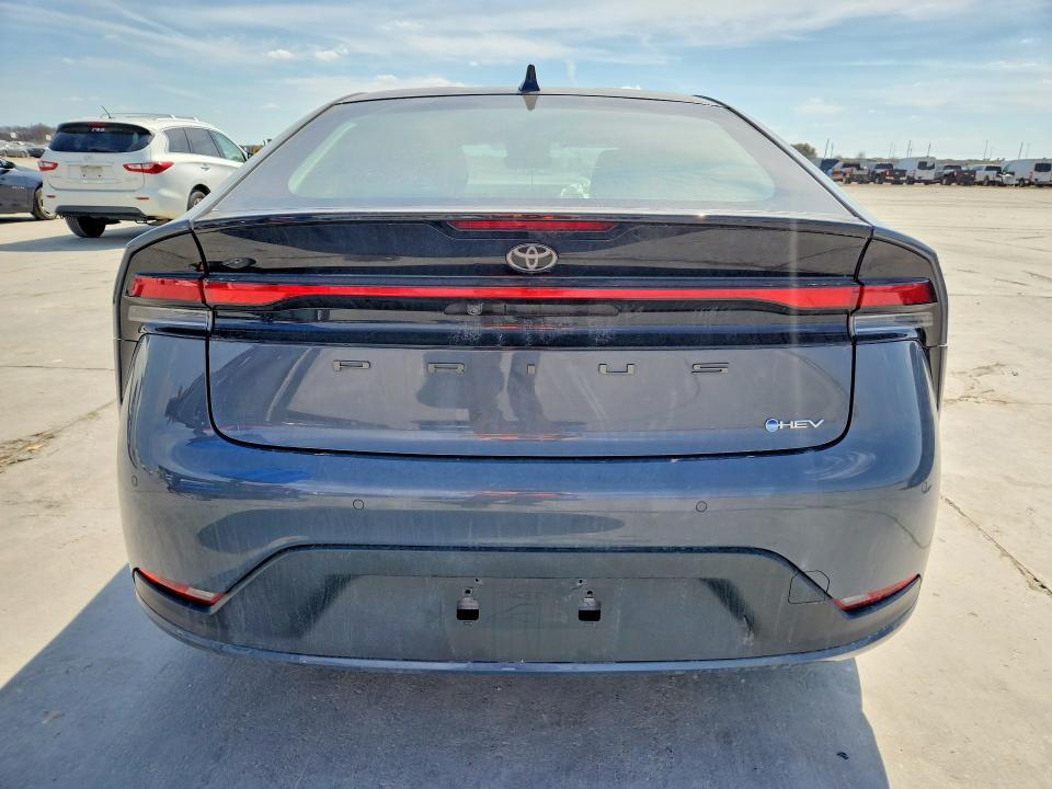 2023 Toyota Prius le