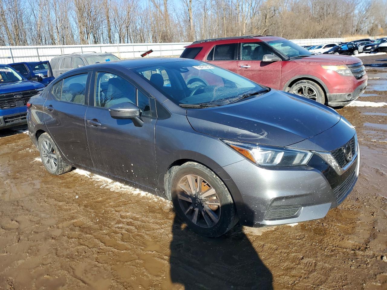 2021 Nissan Versa sv