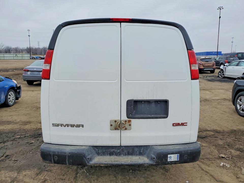 2016 GMC Savana G3500 Utility / Service van