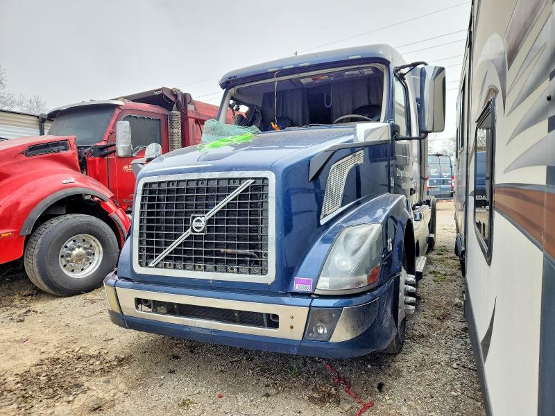 2016 Volv O VNL Semi Truck