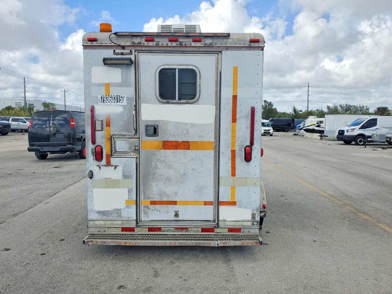 1999 Featherlite Fiber Optic Splicing Trailer