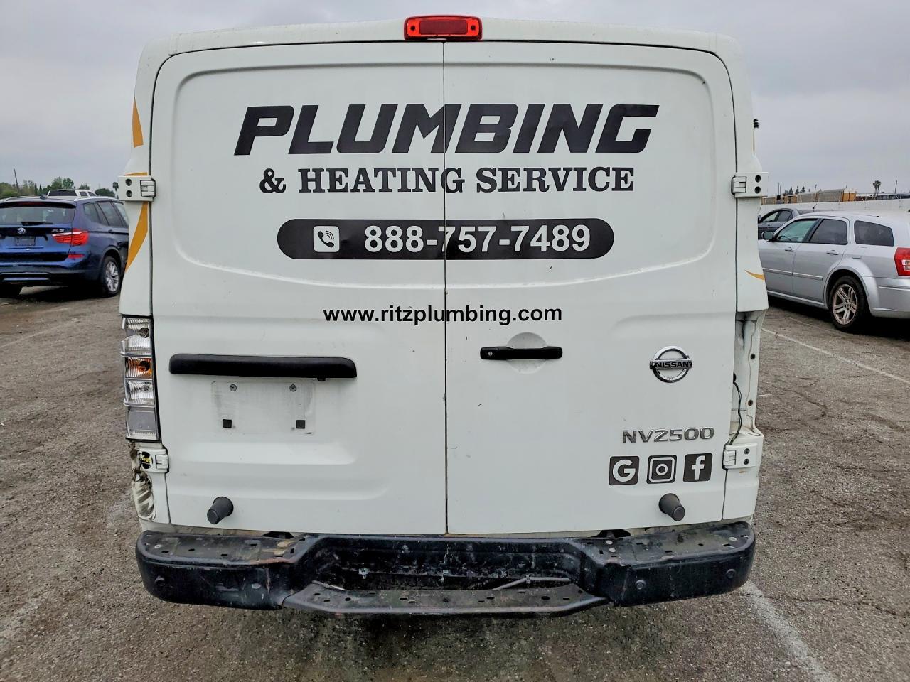 2020 Nissan NV 2500 Utility / Service Van