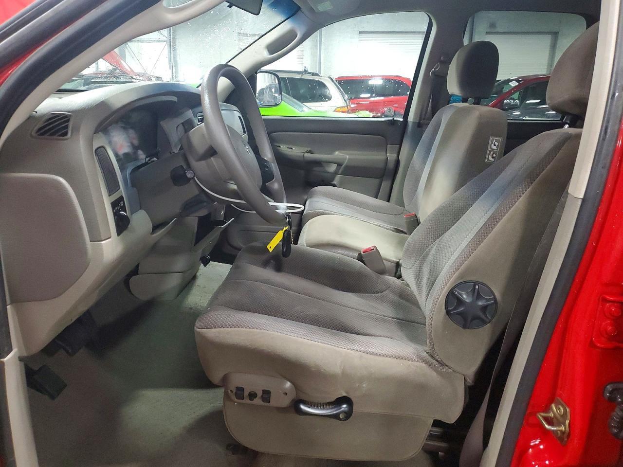 2004 Dodge RAM 1500 ST