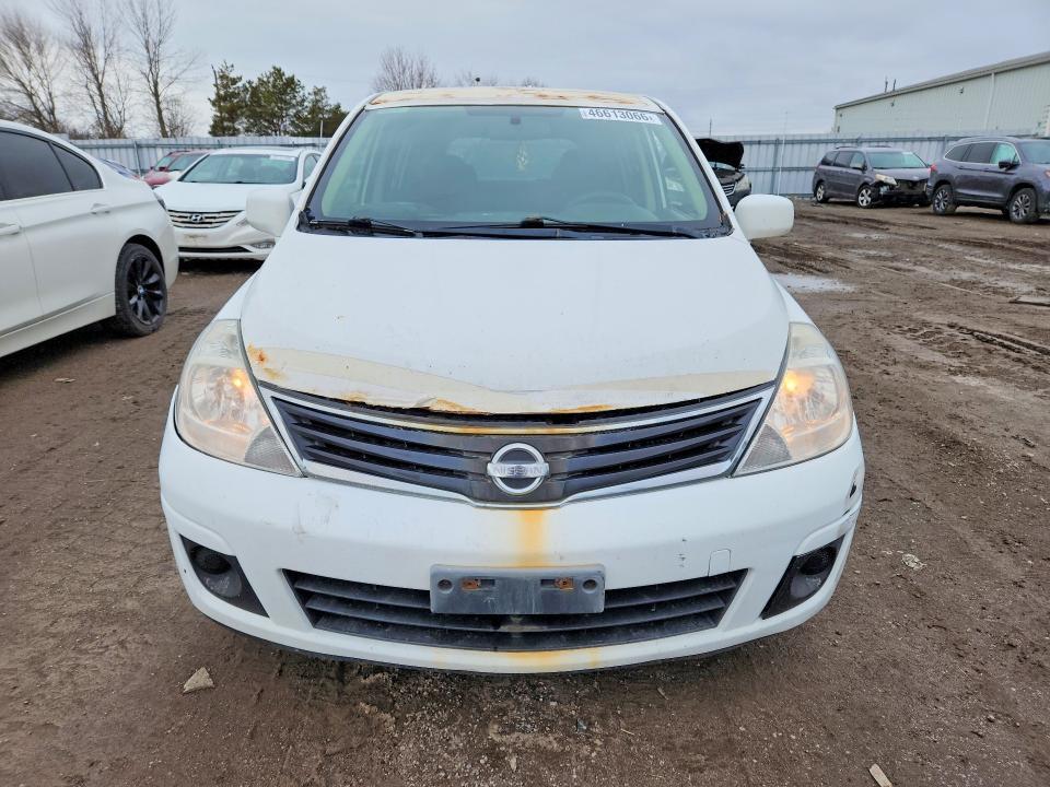 2010 Nissan Versa 1.8 s