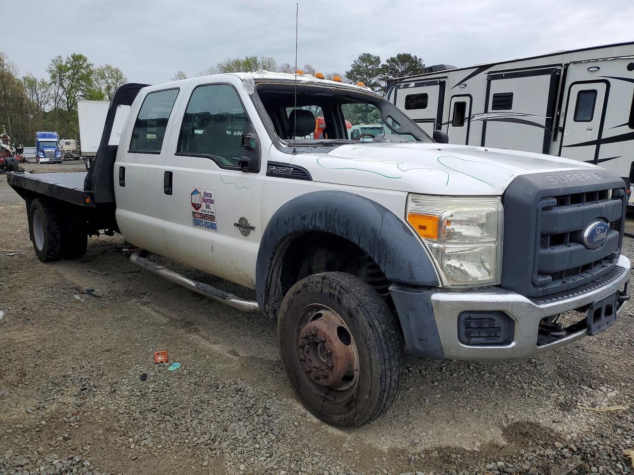 2014 Ford F450 Super Duty Flatbed Truck