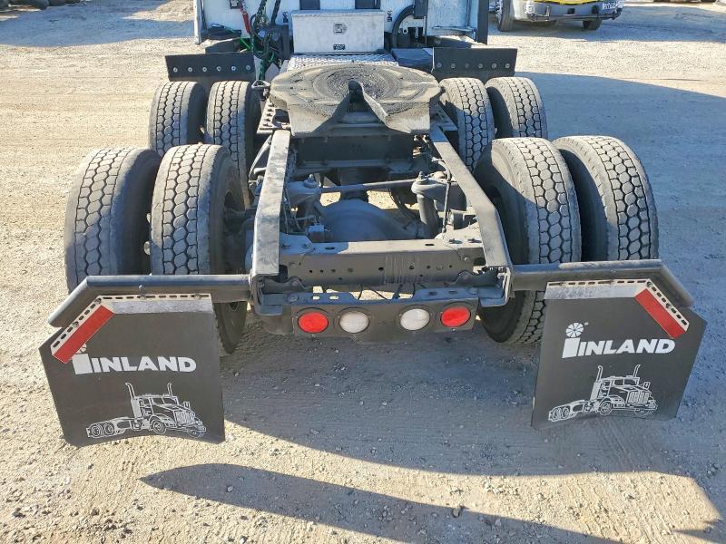 2019 Kenworth T680 Semi Truck