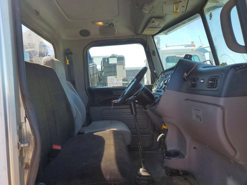 2016 Peterbilt 365 Dump Truck