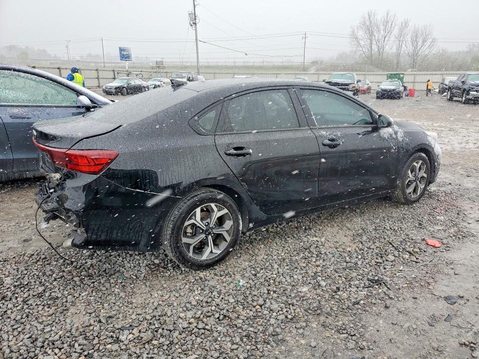 2021 KIA Forte lxs