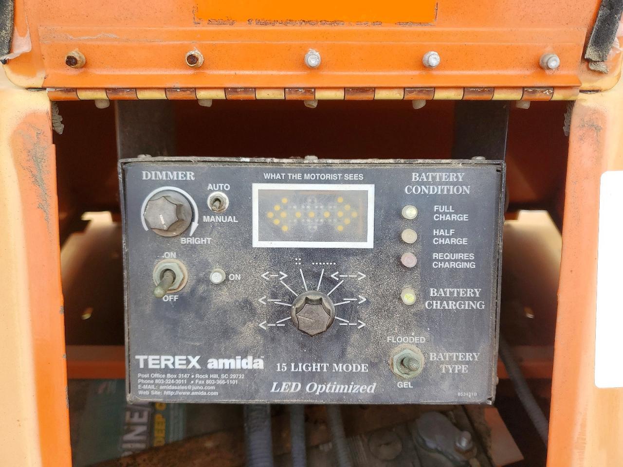 2000 Amida 2000 Arrow Board Trailer