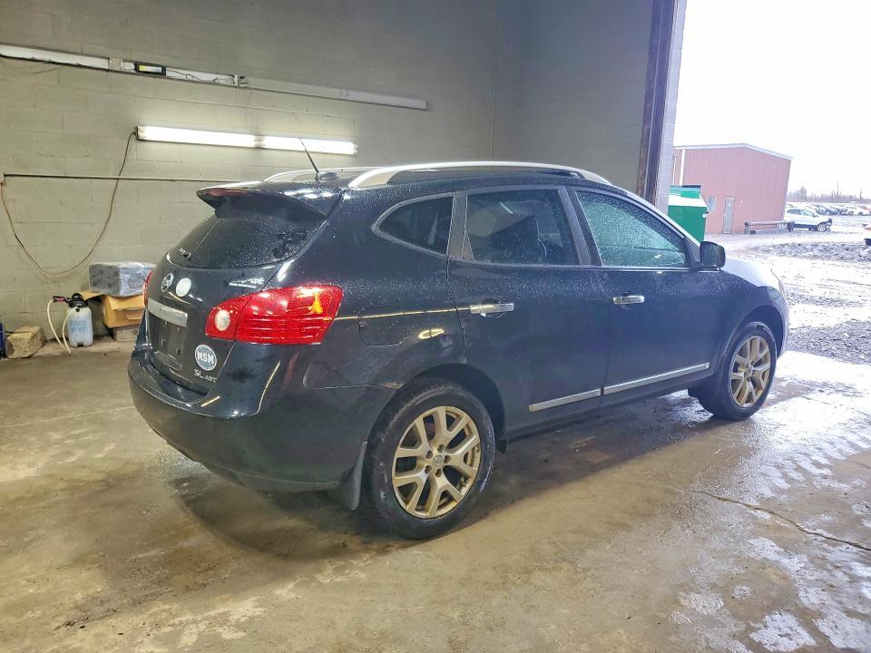 2011 Nissan Rogue s