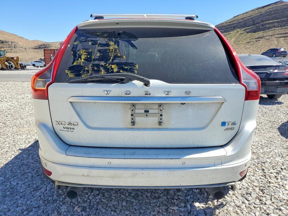 2015 Volvo Xc60 T6 R-design Platinum