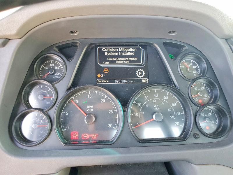 2017 Peterbilt 579 Semi Truck