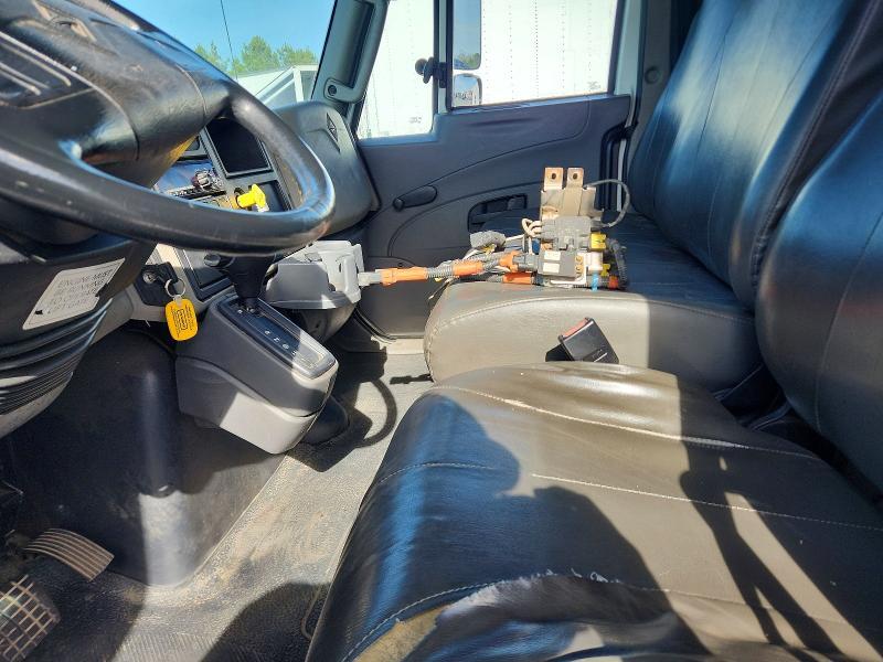 2019 International 4300 BOX Truck
