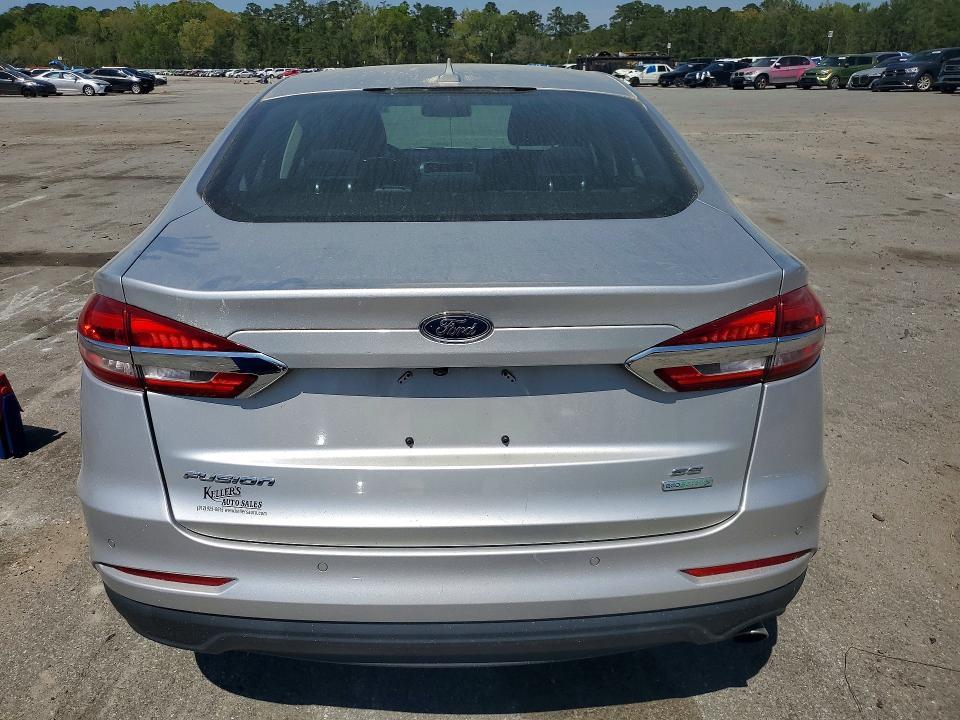 2019 Ford Fusion se