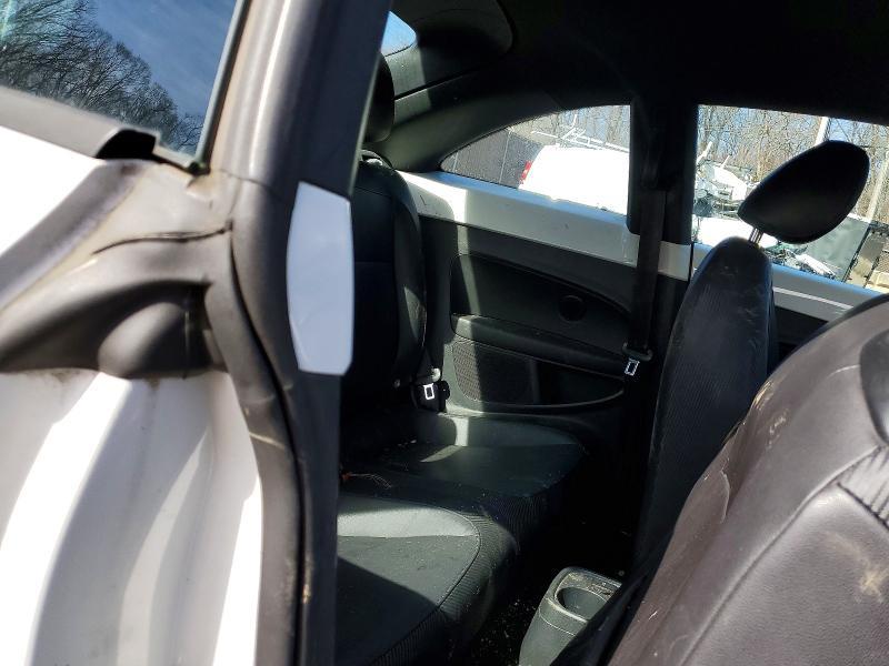 2012 Volkswagen Beetle